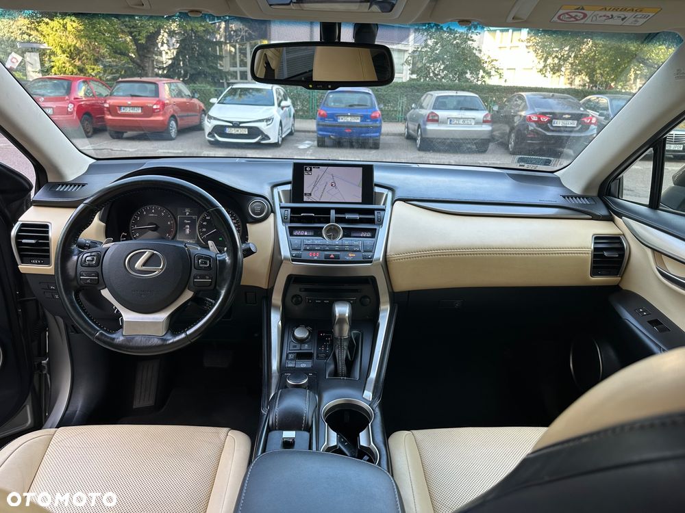 Lexus NX 200t Prestige AWD - 29