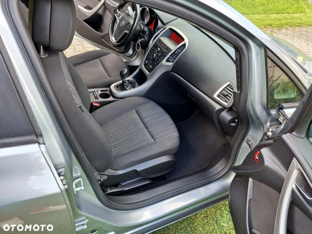 Opel Astra 1.4 Innovation - 20