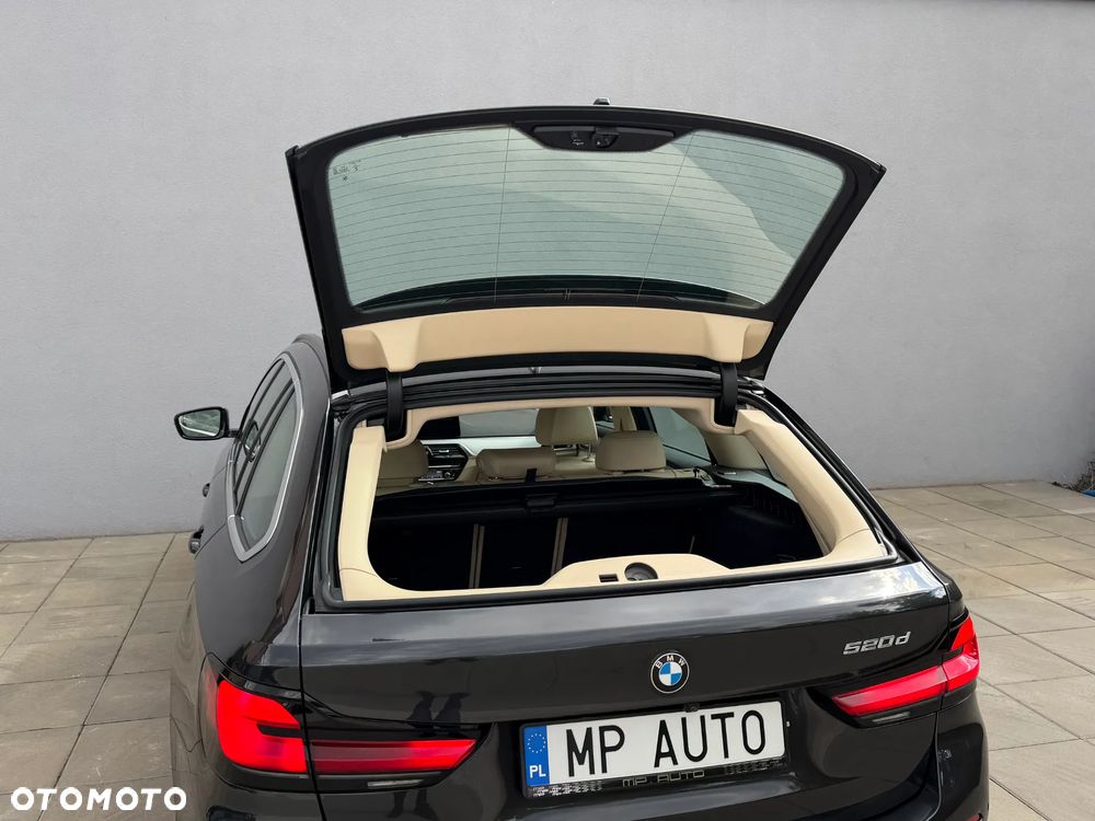BMW Seria 5 520d mHEV - 7