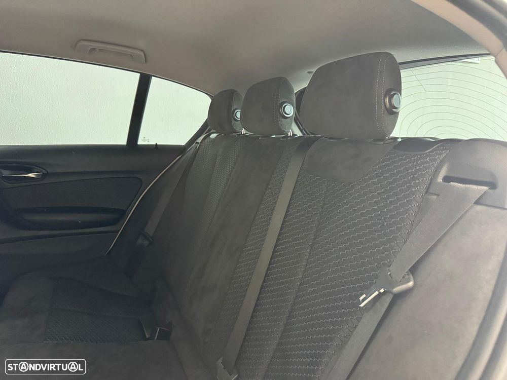 BMW 120 i Pack M Auto - 22