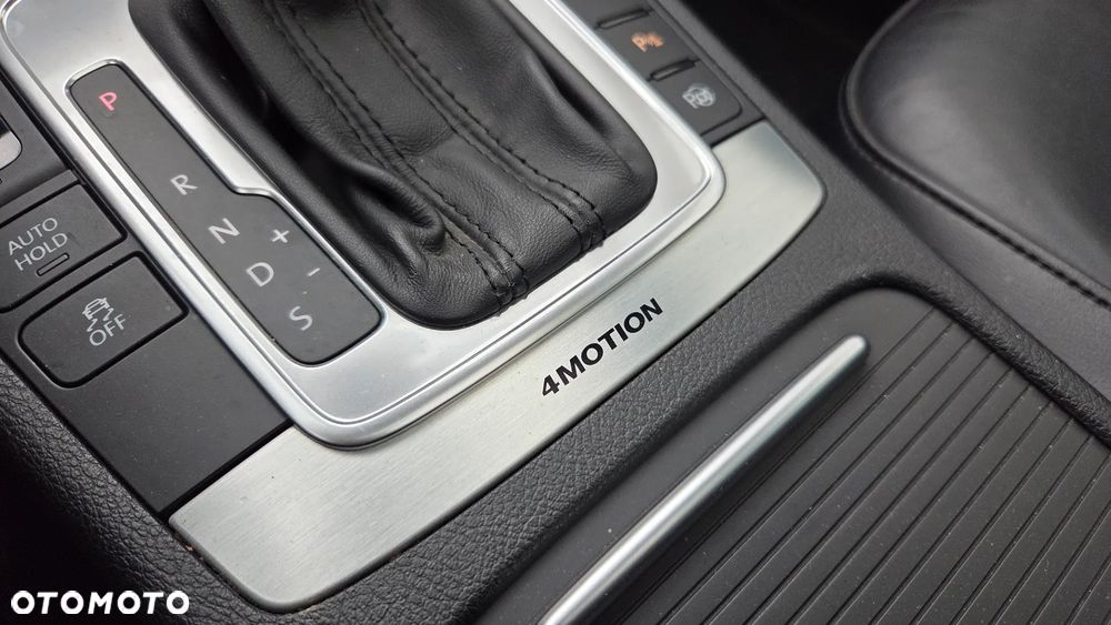 Volkswagen Passat 2.0 TDI 4Motion DSG BlueMotion Tech Highline - 19