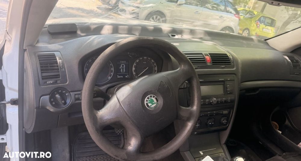 SKODA Octavia 2008 — imagine 5