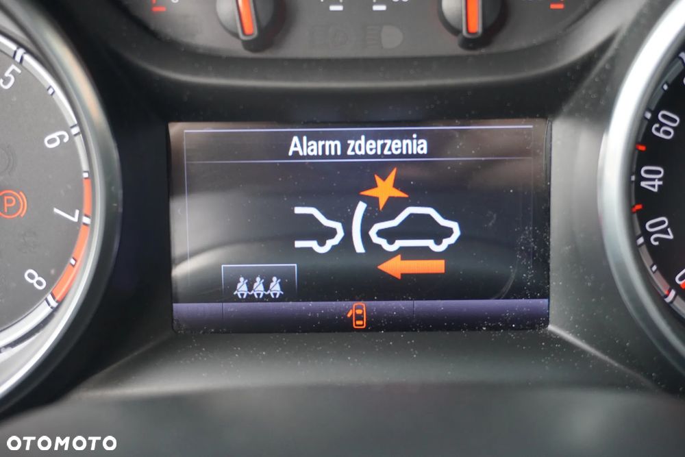 Opel Astra 1.4 Turbo Innovation - 25