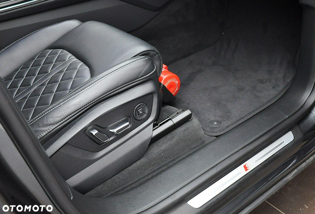 Audi SQ8 - 20