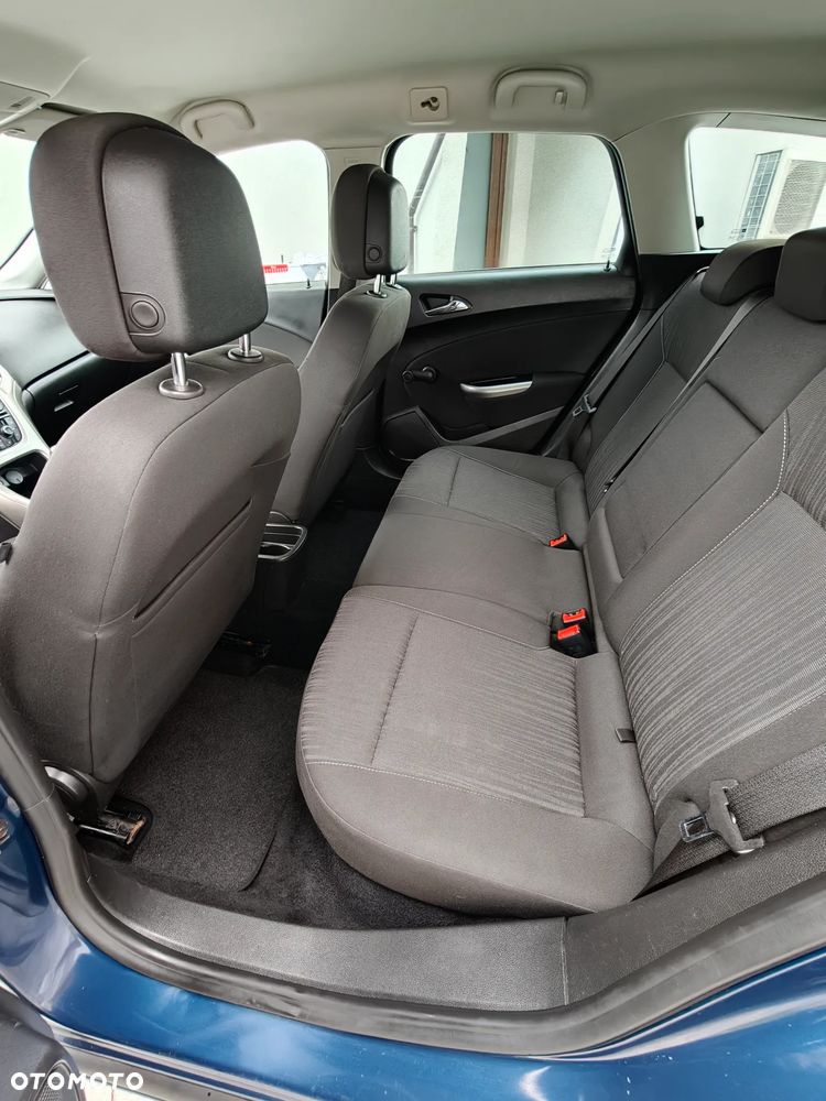 Opel Astra - 9