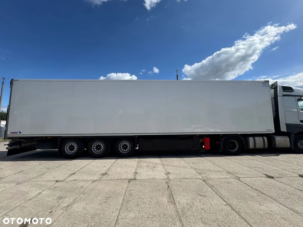 Schmitz Cargobull SKO 24 - 6