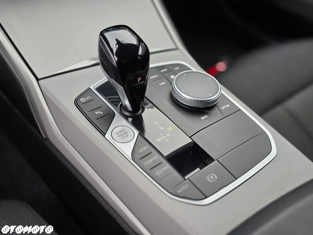 BMW Seria 3 - 26