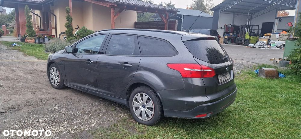 Ford Focus SW ver-1-5-ecoblue-start--stopp--system-active-style - 6