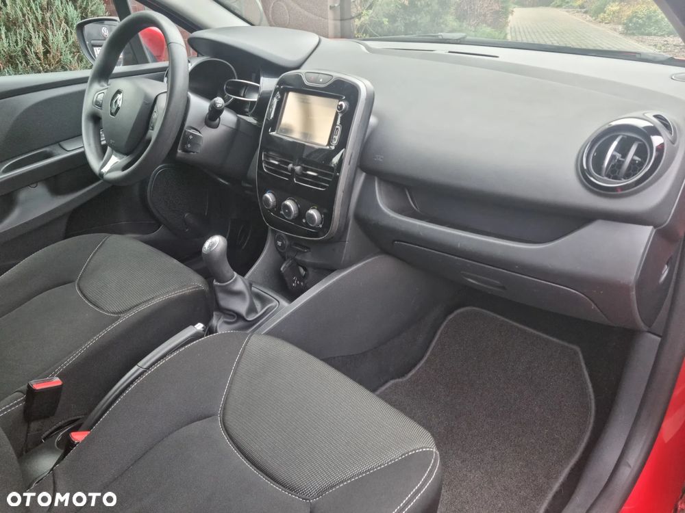 Renault Clio 1.2 16V 75 Collection - 8