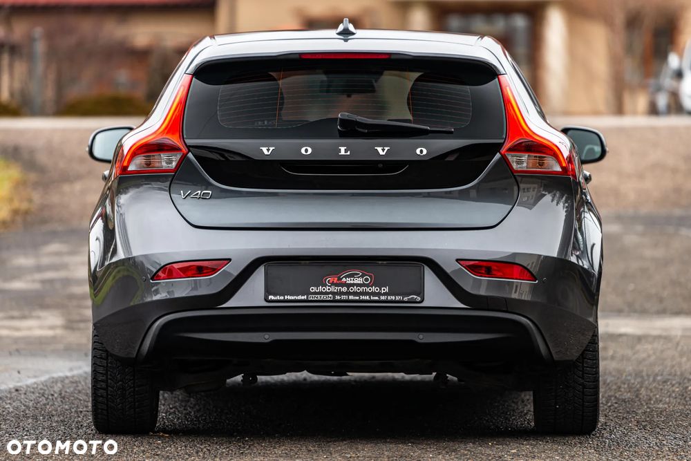 Volvo V40 D2 Momentum - 17