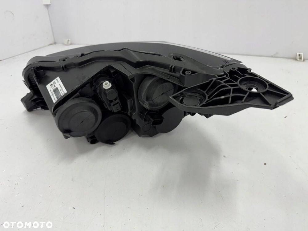 Lampa Prawa Peugeot 208 II 19-22 Zwykła H7 73282040 9823193880 - 4