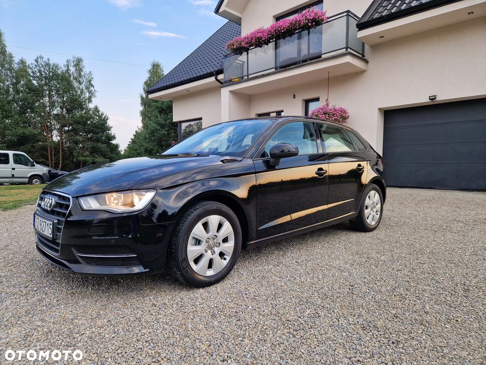 Audi A3 Sportback - 4