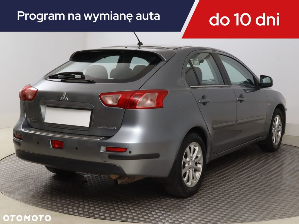 Mitsubishi Lancer - 7
