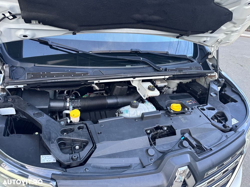 Renault Trafic - 12