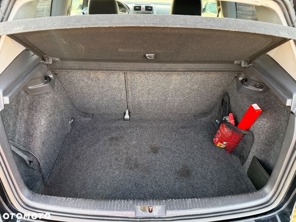 Volkswagen Golf - 11