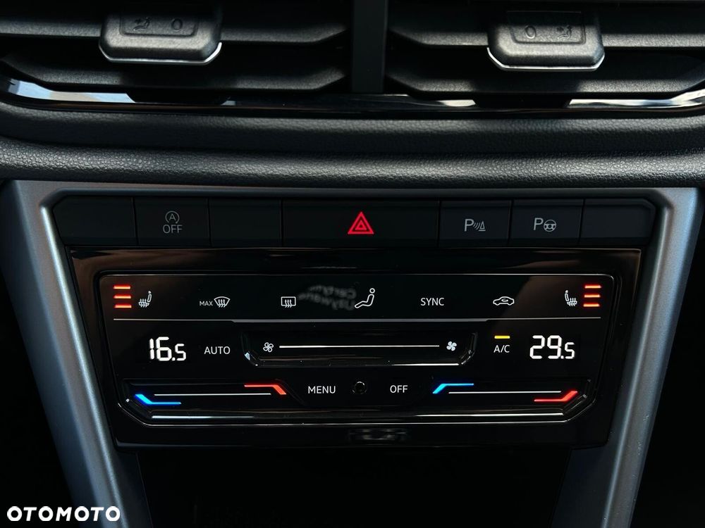 Volkswagen T-Roc 1.5 TSI Life Plus DSG - 26