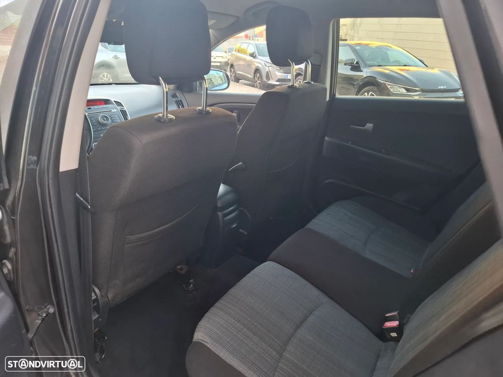 Kia Ceed 1.6 CRDi EX Eco - 25