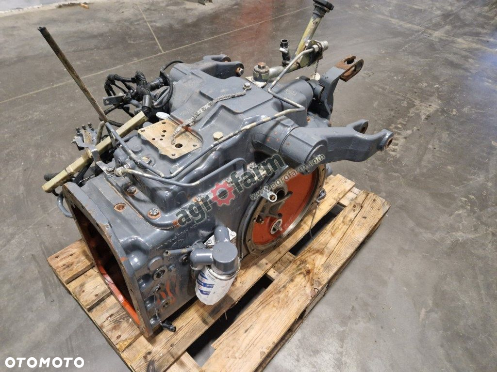 TYLNY MOST FORD 5640   E9NN4024HD - 2
