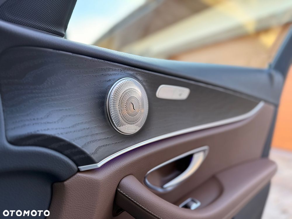Mercedes-Benz Klasa E 300 de 9G-TRONIC - 34