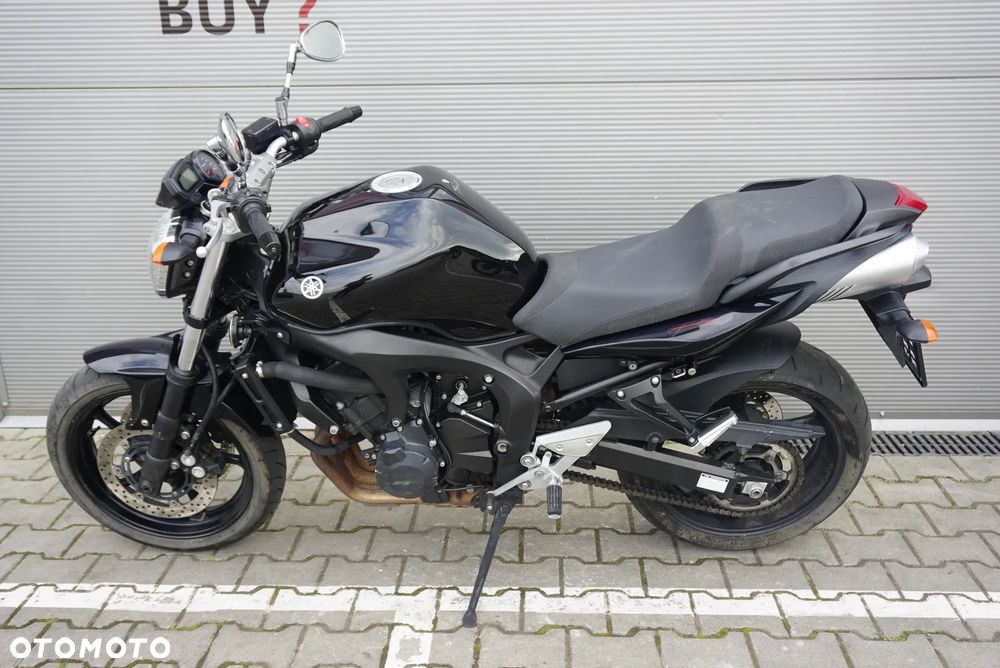 Yamaha FZ6 - 12