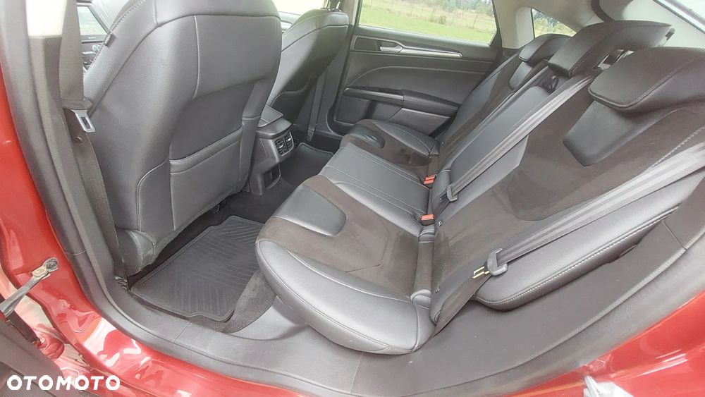 Ford Mondeo 2.0 TDCi Titanium PowerShift - 12