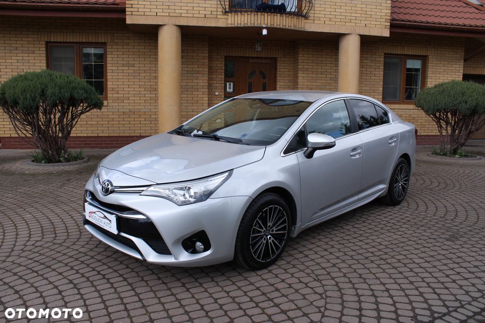 Toyota Avensis 1.6 Active - 3