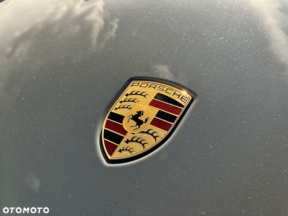 Porsche 718 Spyder - 29