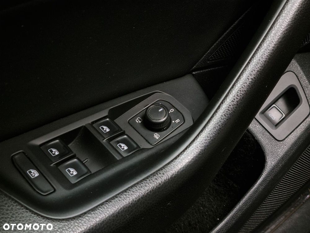 Volkswagen Arteon 2.0 TDI Bi-Turbo SCR 4Mot R-Line DSG - 27