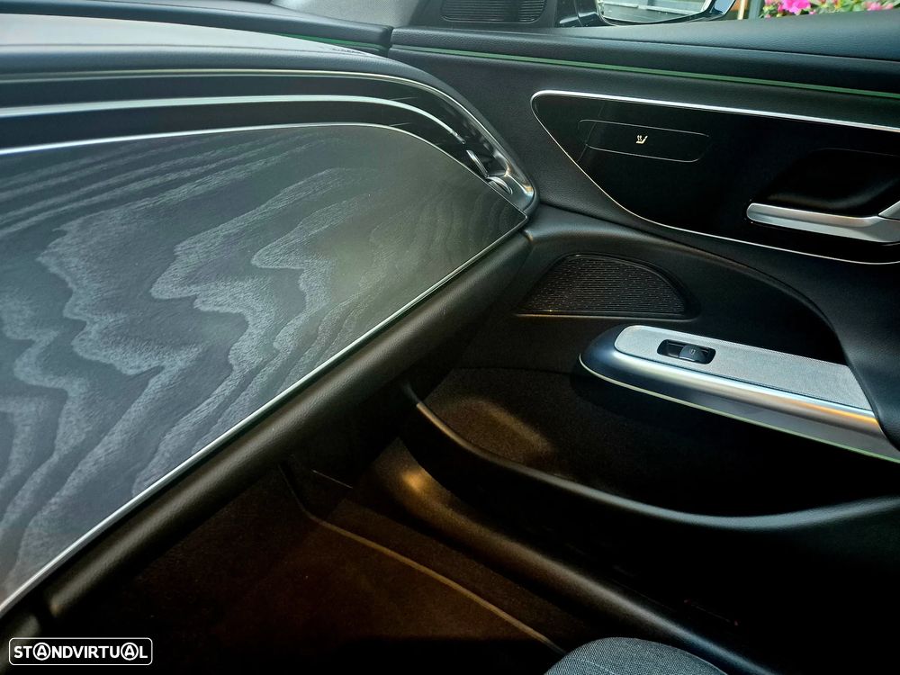 Mercedes-Benz E 300 de - 44