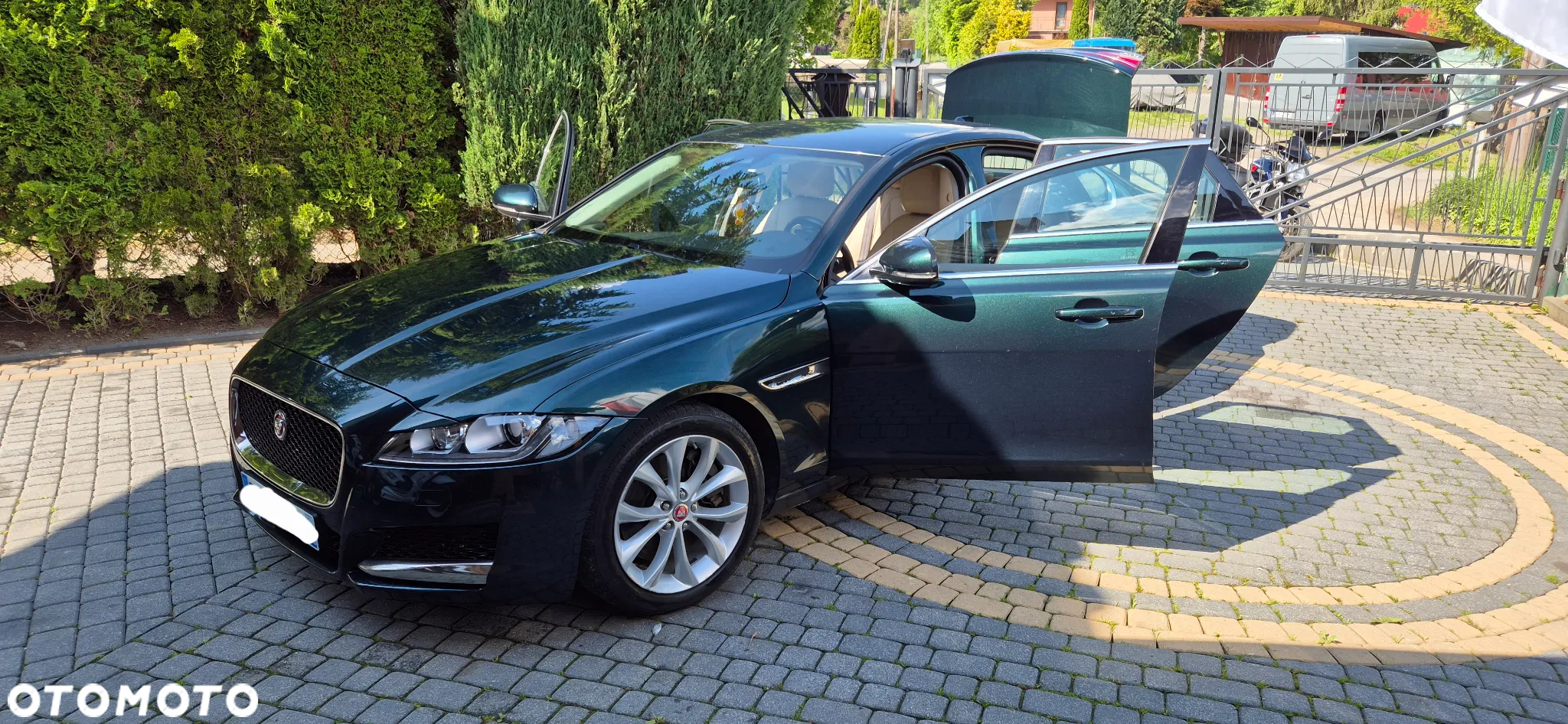 Jaguar XF 3.0 TDV6 Portfolio - 15