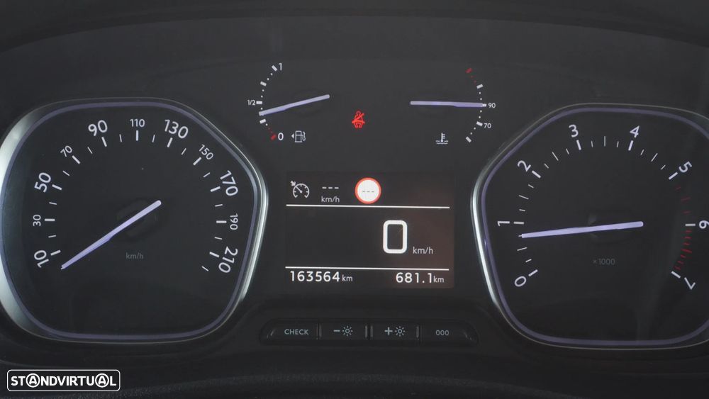 Peugeot Traveller 1.6 BlueHDi L2H1 Standard - 21