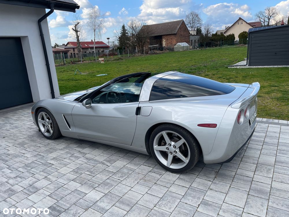Chevrolet Corvette - 19