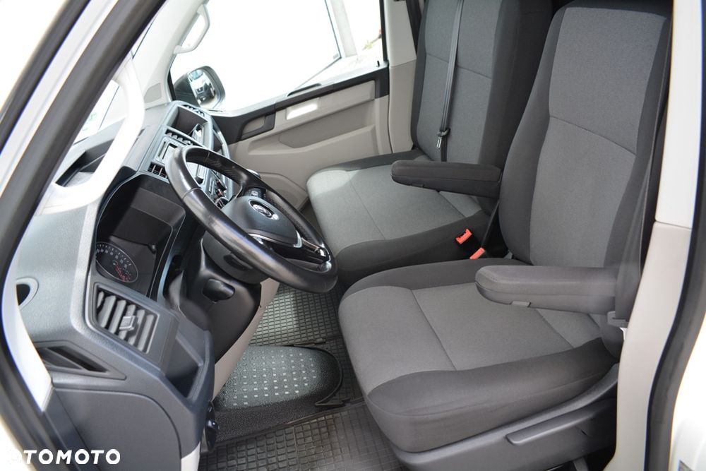 Volkswagen TRANSPORTER T6 150KM DSG - 24