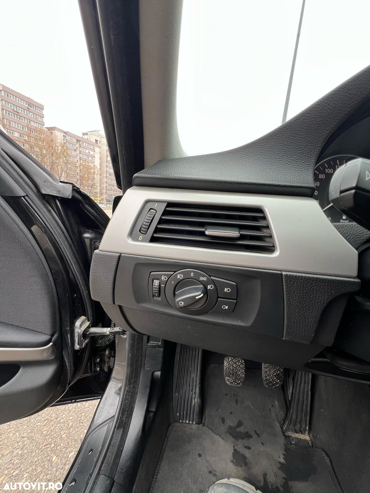 BMW Seria 3 - 12
