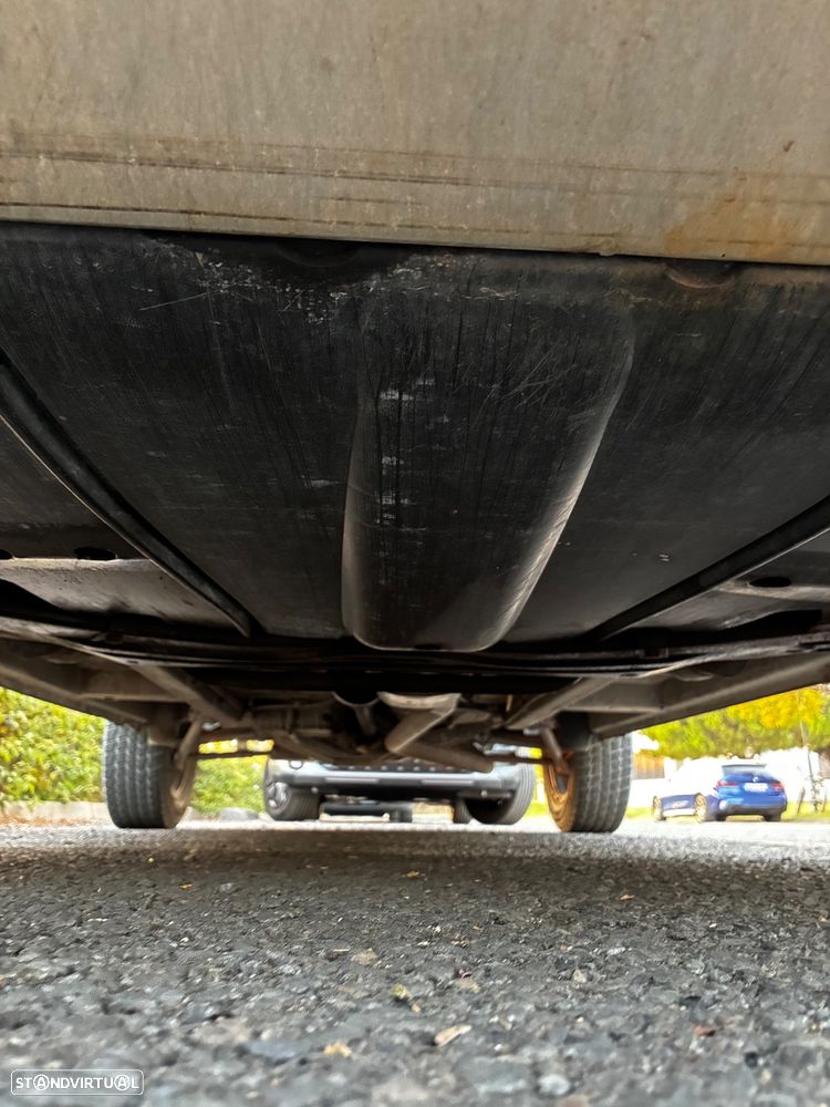 Land Rover Freelander 2.0 di — fotografia 18