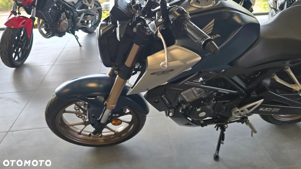 Honda CB - 10