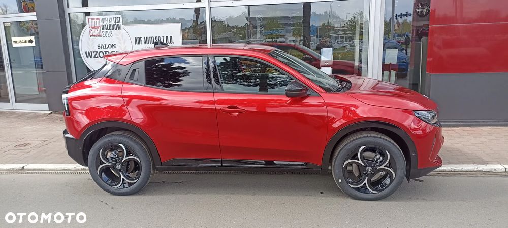 Alfa Romeo Junior 1.2 mHEV Ti eDCT - 1