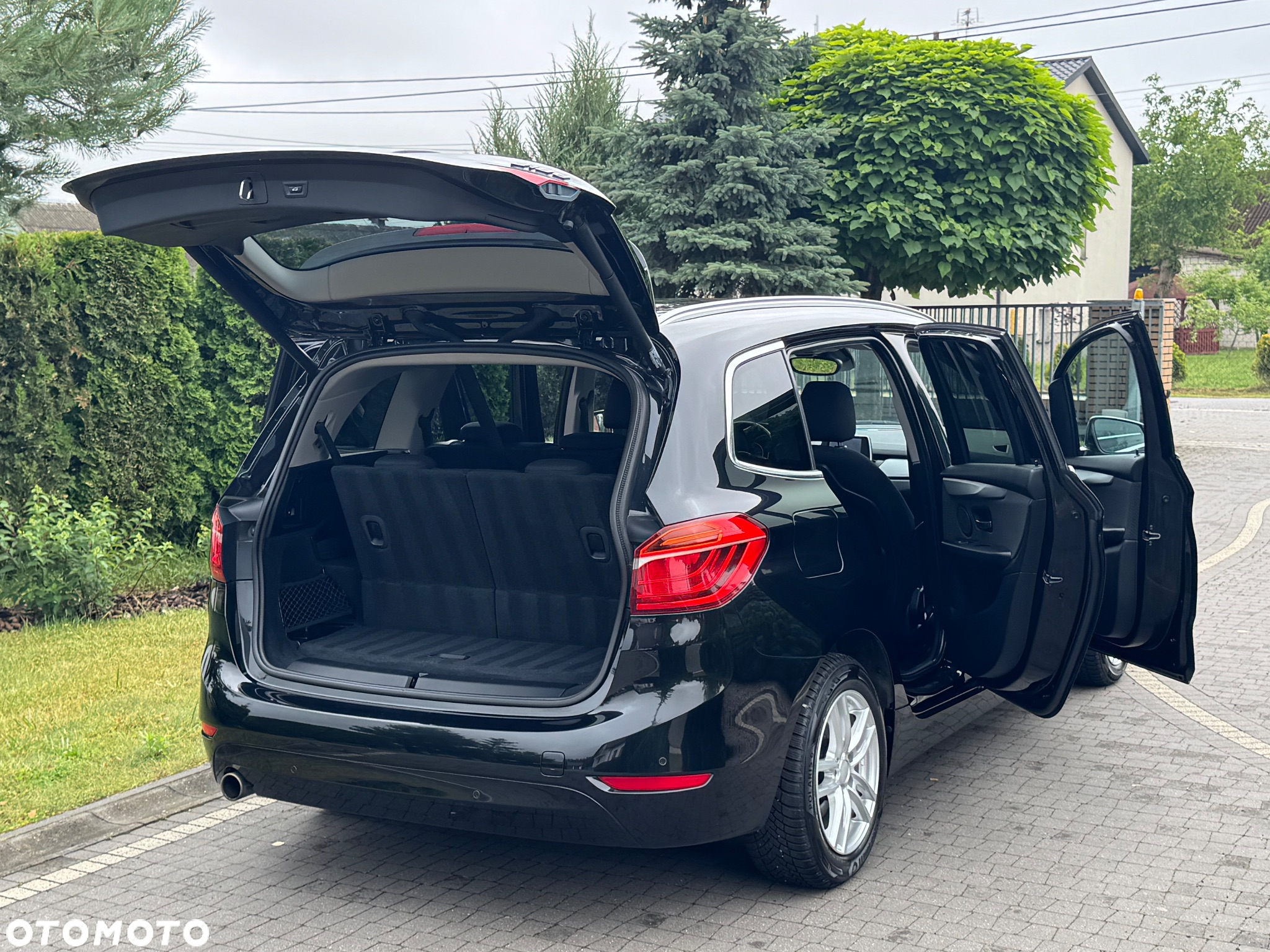 BMW Seria 2 218d Active Tourer - 14