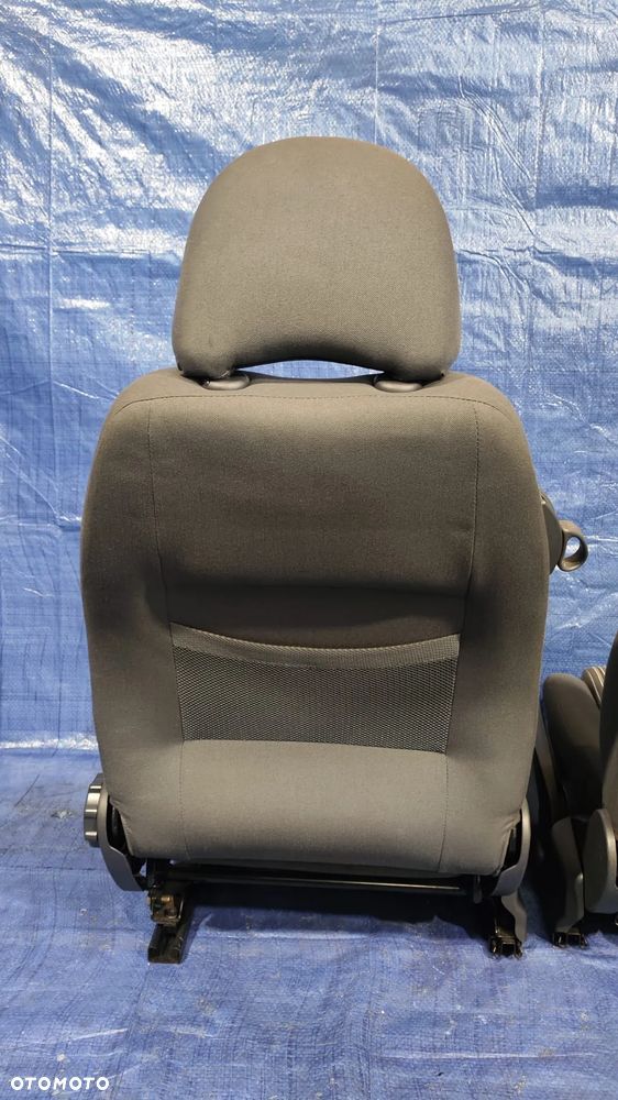 FOTEL PRAWY PRZÓD ŁADNY CZYSTY VW FOX - 3
