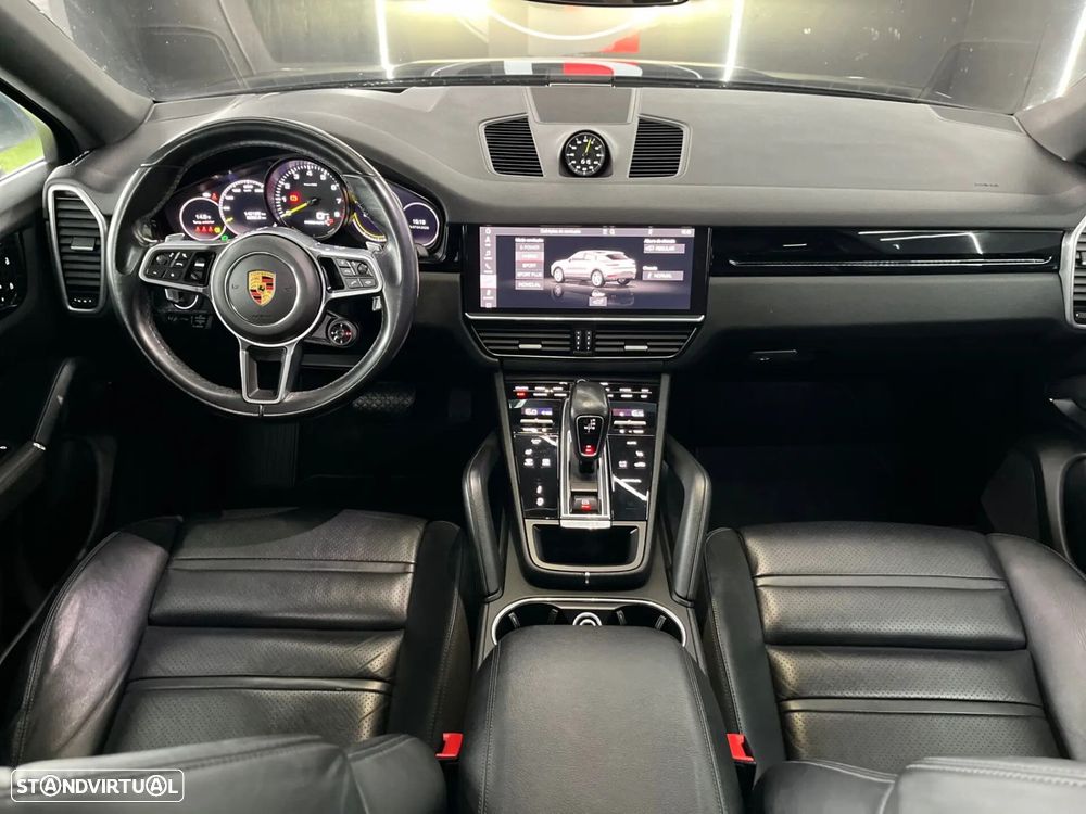 Porsche Cayenne Coupé E-Hybrid - 26