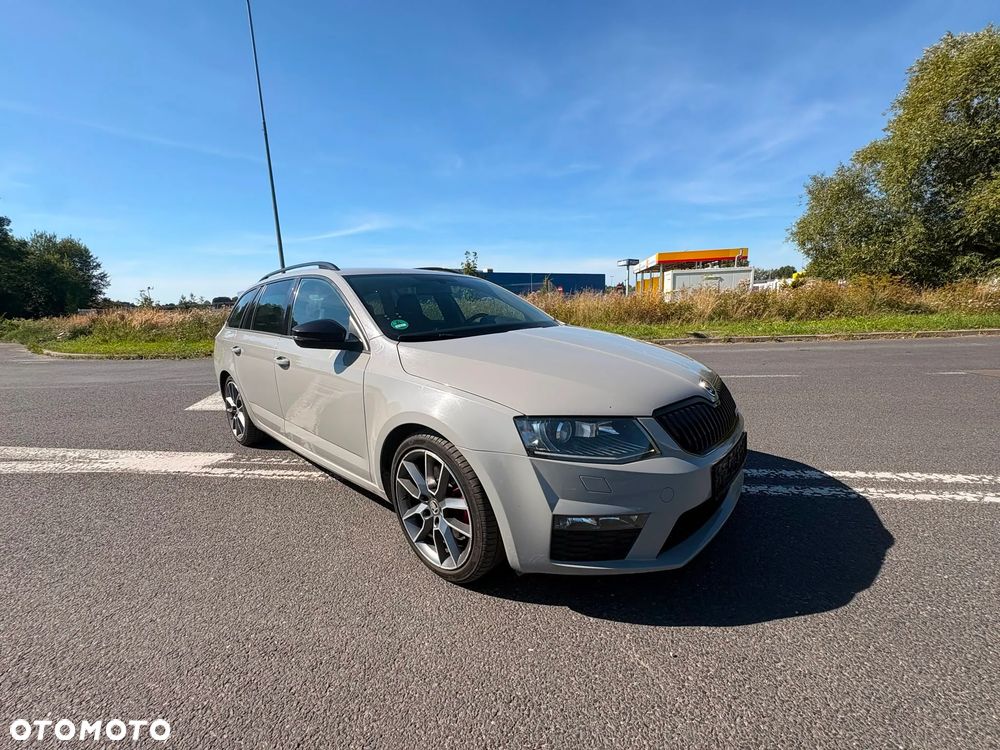 Skoda Octavia 2.0 TDI DSG RS - 2