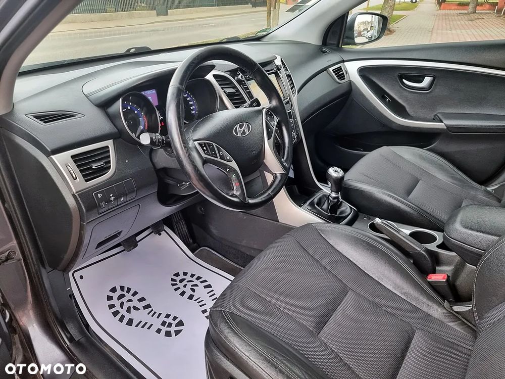 Hyundai i30 blue Kombi 1.6 GDi Style - 5