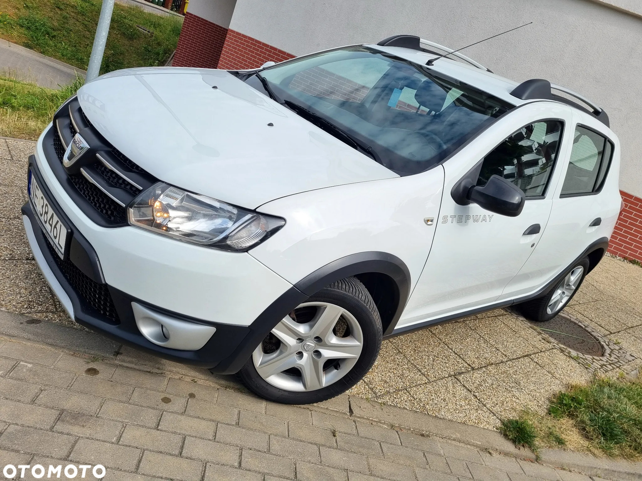 Dacia Sandero Stepway 0.9 TCe Laureate S&S - 8
