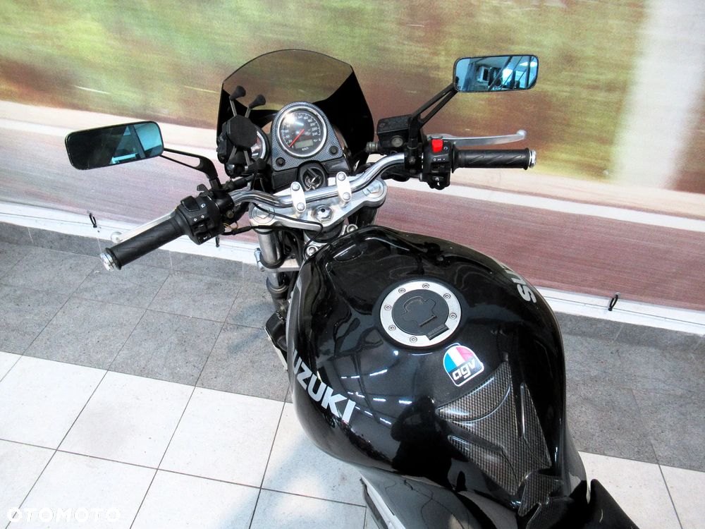 Suzuki SV - 8