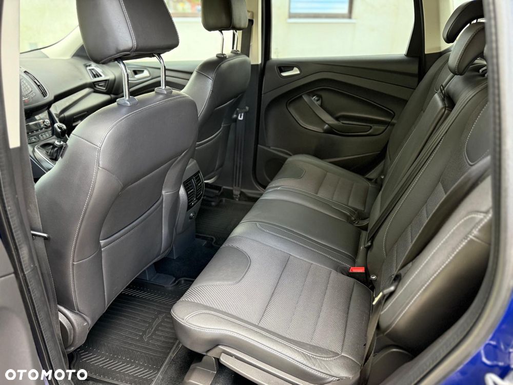Ford Kuga 1.5 EcoBoost 2x4 Titanium - 8