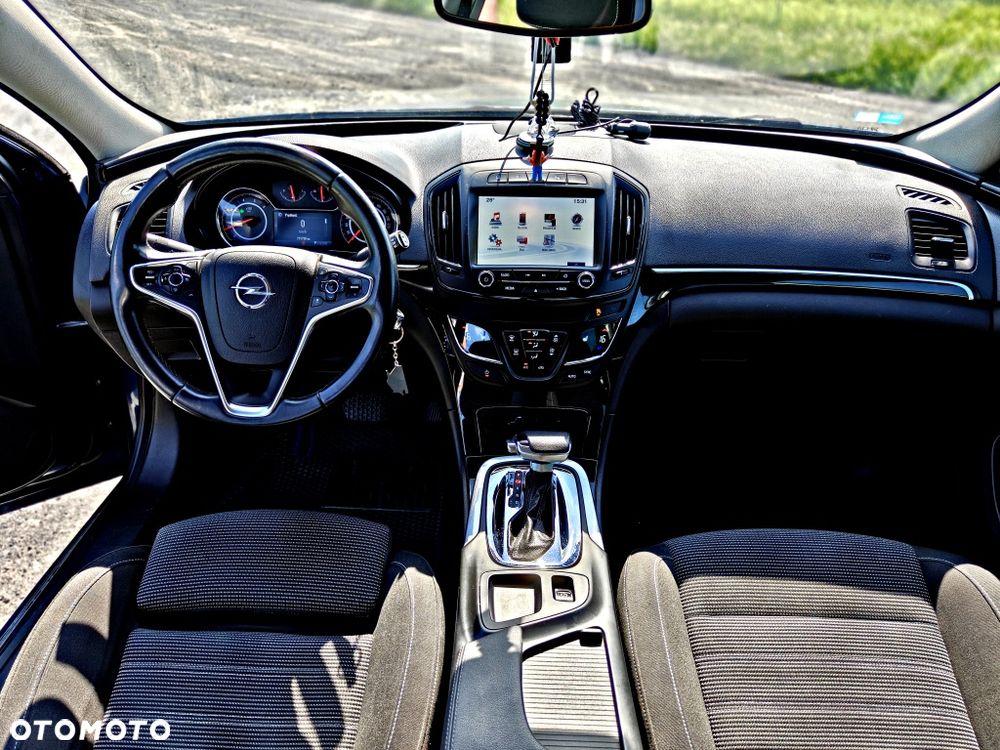 Opel Insignia - 8