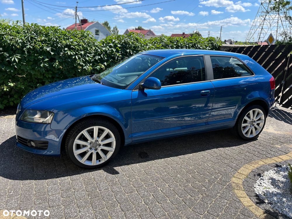 Audi A3 3-drzwiowe 1.6 Attraction - 17