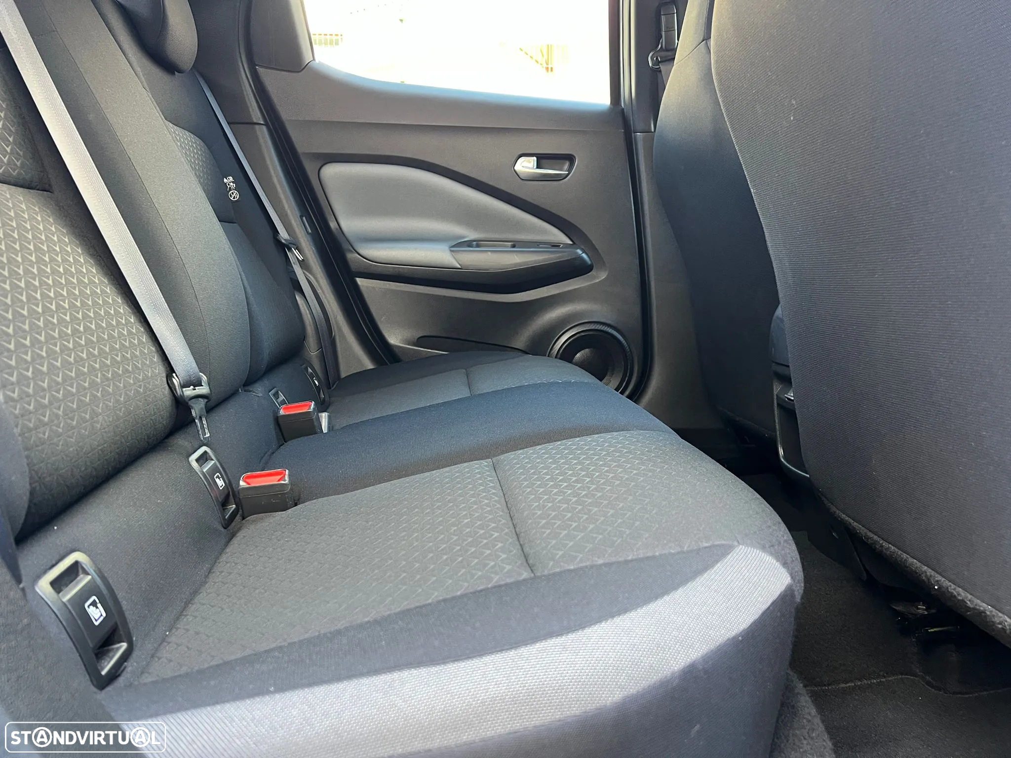 Nissan Juke 1.0 DIG-T Enigma - 35