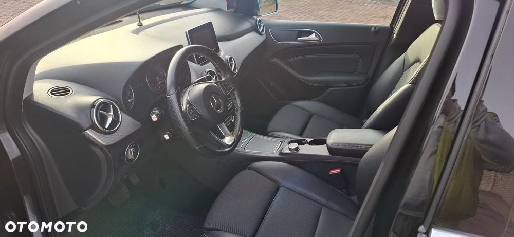 Mercedes-Benz Klasa B 200 7G-DCT Style - 21