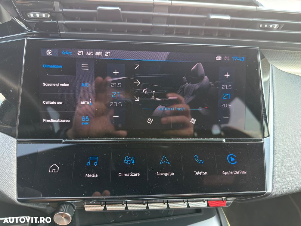 Peugeot 408 1.6L 180 PHEV GT - 16